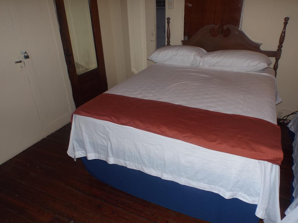 Tropical Court Inn New Kingston Chambre photo