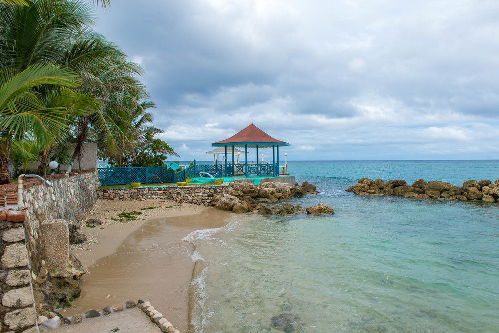 Tropical Court Inn New Kingston Extérieur photo